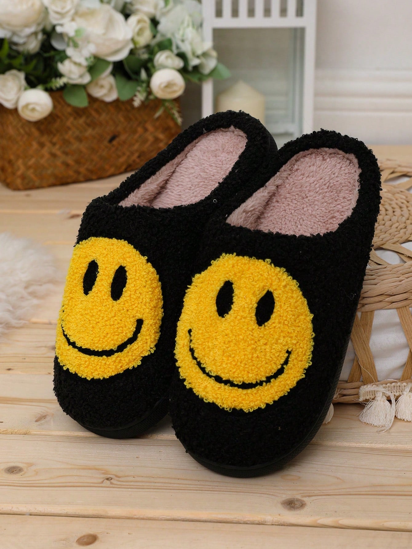 Women'S Cute Cartoon Smiling Face Fabric Slippers, Thick Sole Anti-Slip Warm Indoor Couple Slippers, Christmas Gifts