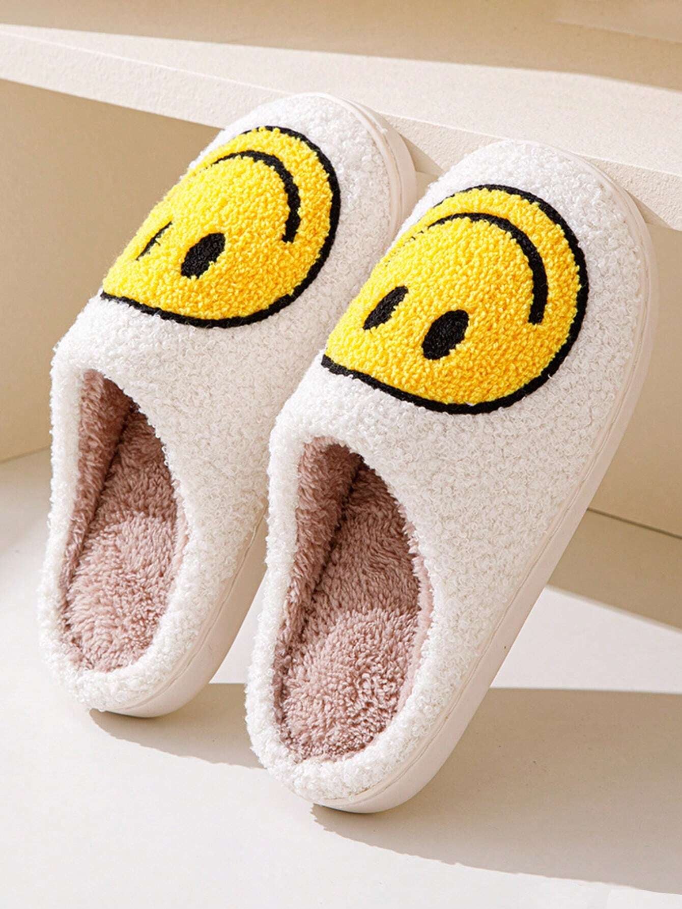 Women'S Cute Cartoon Smiling Face Fabric Slippers, Thick Sole Anti-Slip Warm Indoor Couple Slippers, Christmas Gifts