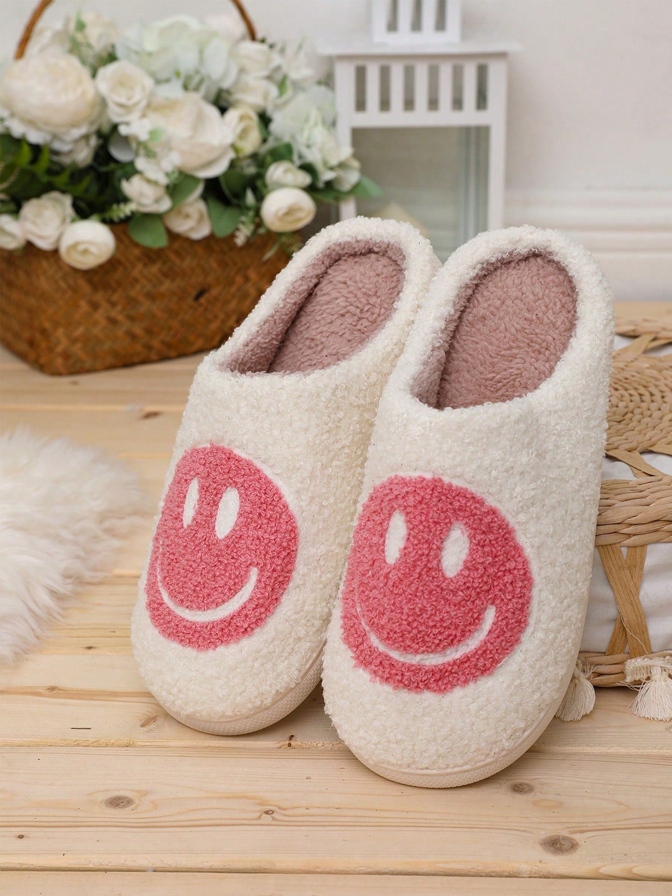 Women'S Cute Cartoon Smiling Face Fabric Slippers, Thick Sole Anti-Slip Warm Indoor Couple Slippers, Christmas Gifts