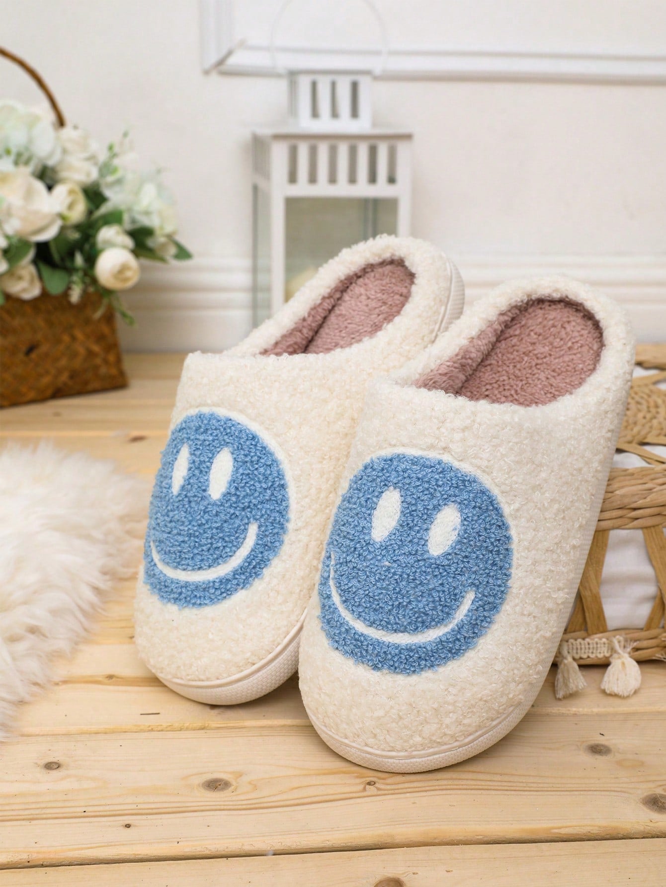 Women'S Cute Cartoon Smiling Face Fabric Slippers, Thick Sole Anti-Slip Warm Indoor Couple Slippers, Christmas Gifts