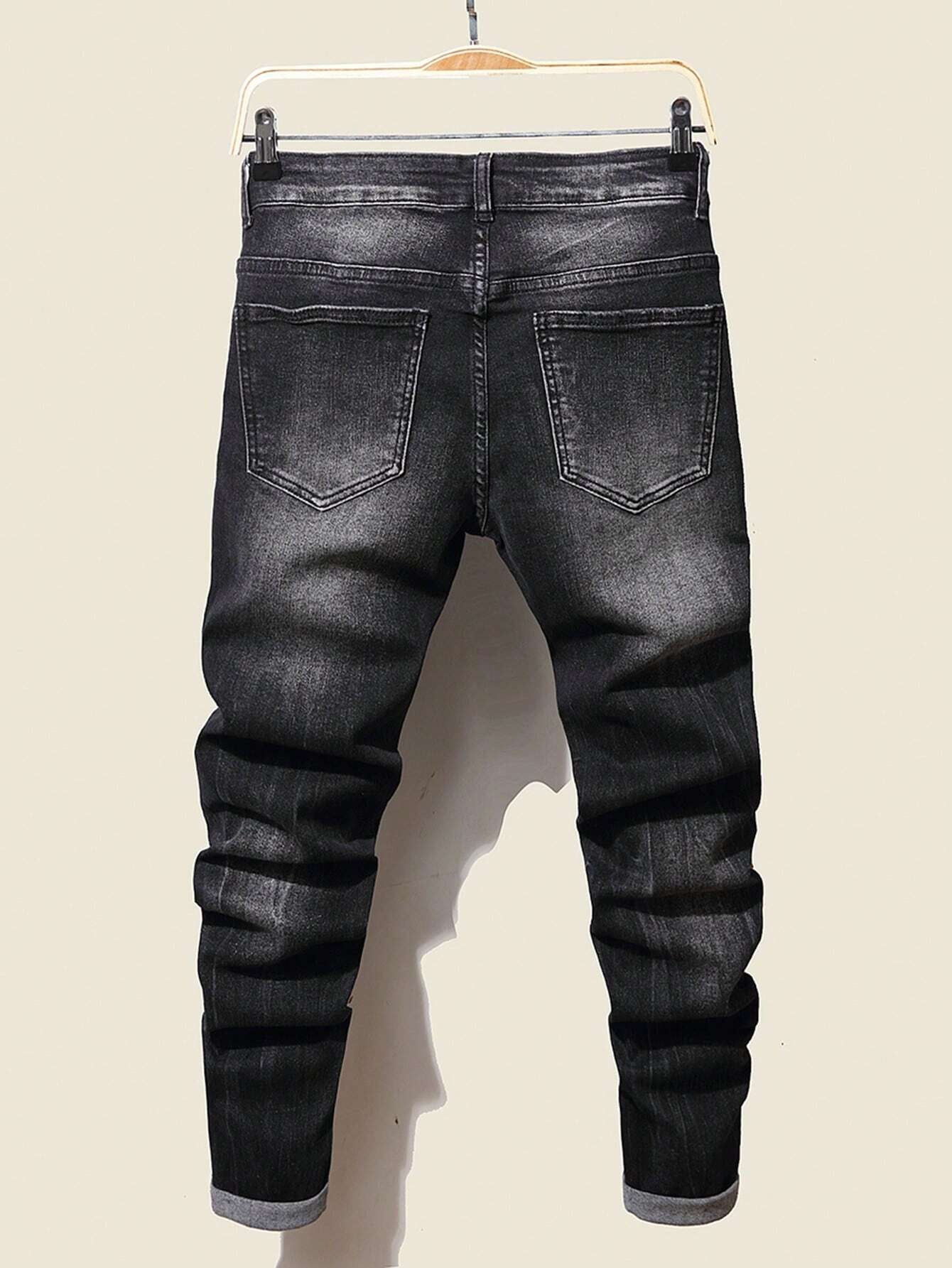 Manfinity LEGND Men'S Slim-Fit Denim Pants with Pockets and Distressed Design for Daily and Travel