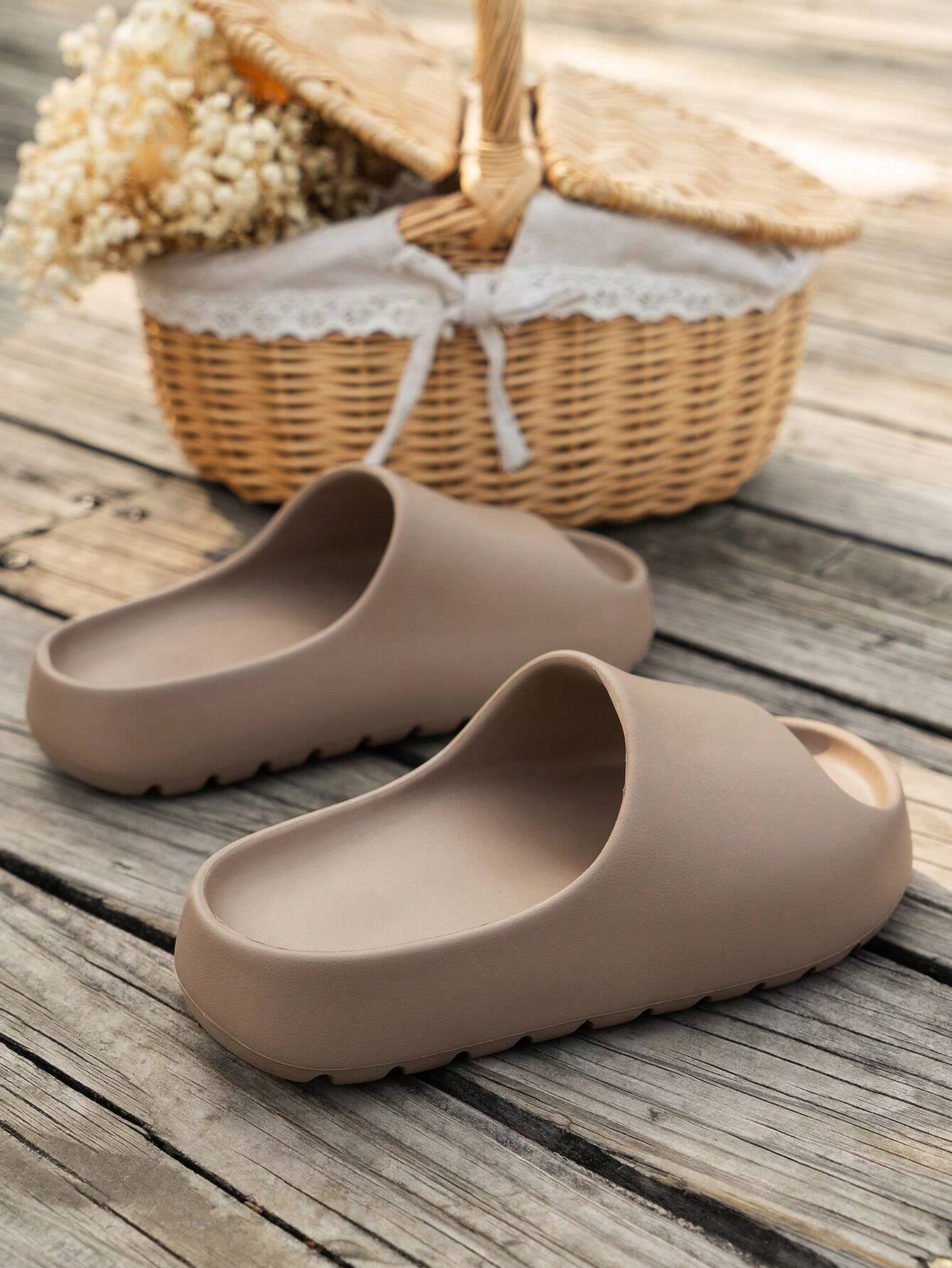 Women Simple and Comfortable Open Toe Plastic Slippers, Lightweight Waterproof Anti-Skid Thick-Soled Sandals, Suitable for Wearing in Bathroom, Student Dormitory, Swimming Pool, Beach