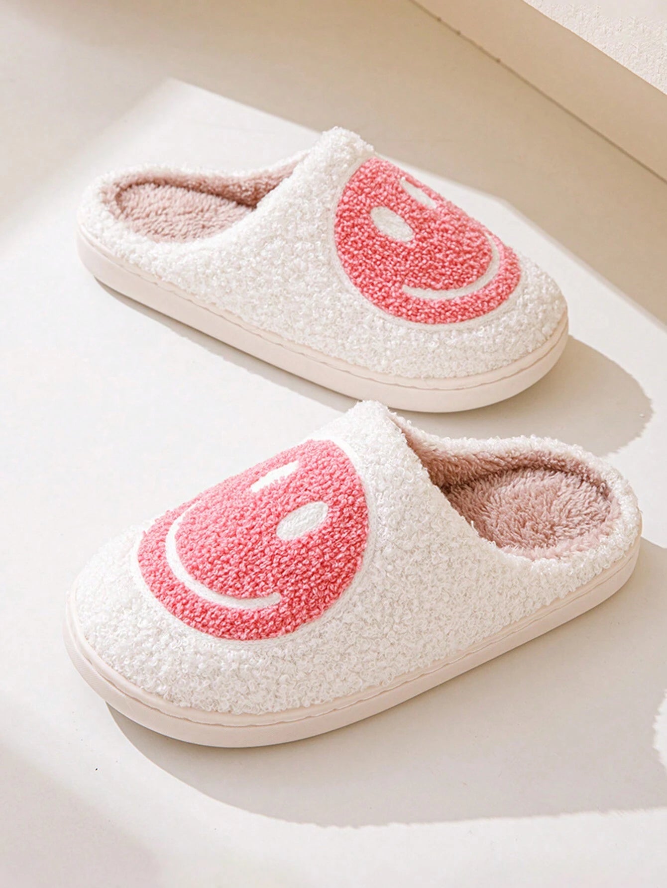 Women'S Cute Cartoon Smiling Face Fabric Slippers, Thick Sole Anti-Slip Warm Indoor Couple Slippers, Christmas Gifts