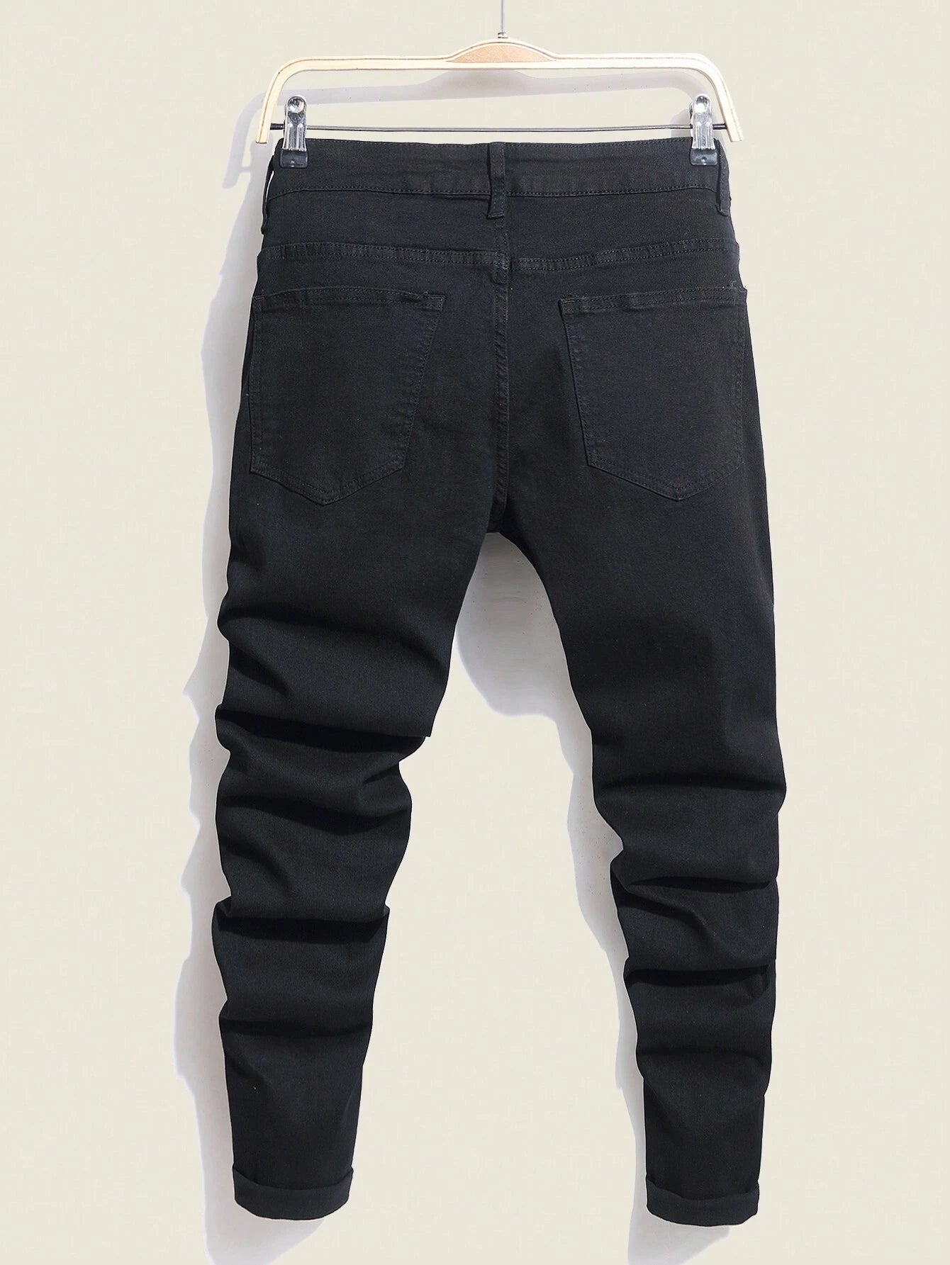 Manfinity LEGND Men'S Slim-Fit Denim Pants with Pockets and Distressed Design for Daily and Travel