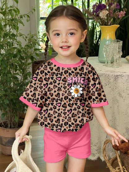 Young Girl round Neck Short Sleeve Heart Letter Print Top and Casual Street Style Shorts Set, Suitable for Summer